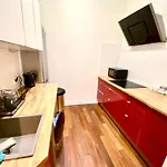 Select Suites By Mb Apartments Apartman *