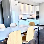 Select Suites By Mb Apartments