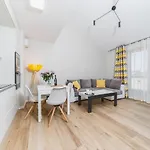 Select Suites By Mb Apartments *
