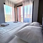 Select Suites By Mb Apartments *